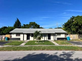 3321 Grove Rd Unit Right Side, Boynton Beach, FL 33435