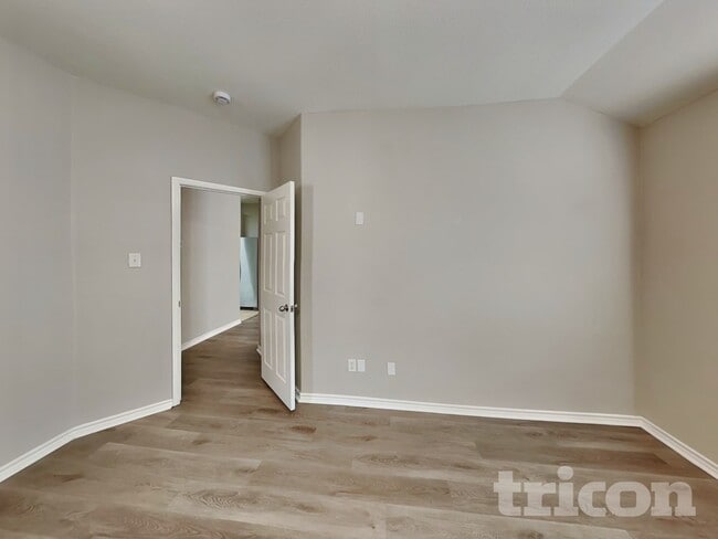 408 Foliage Cir, Red Oak, TX 75154 - photo 7