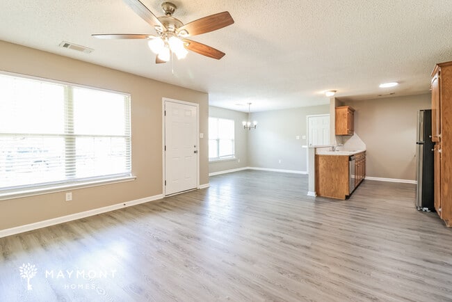 910 James Madison Dr, Benton, AR 72019 - photo 4