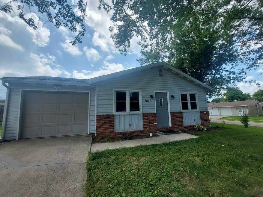 8113 W Colony Dr, Yorktown, IN 47396 - photo 1