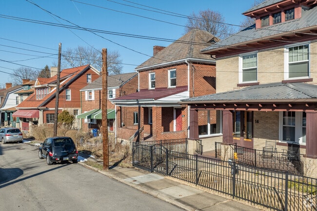 Perry South is known for a variety of vernacular architectural-style homes.