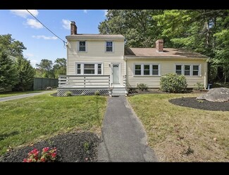 528 Elm Rd, Walpole, MA 02081