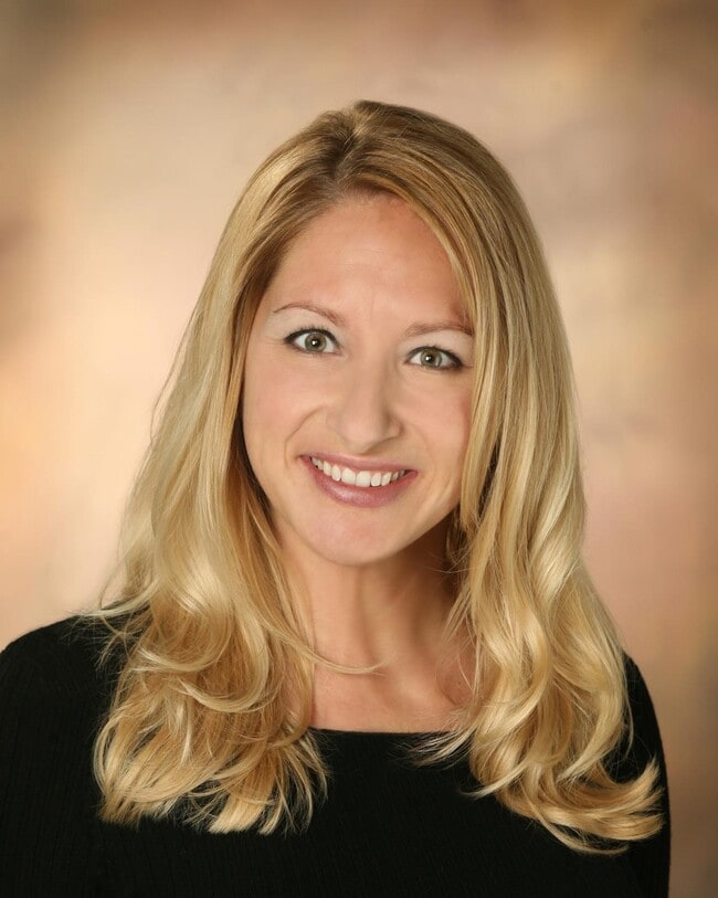Monica Lang