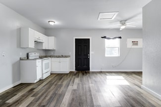 438 S San Joaquin Ave Unit 1, San Antonio, TX 78237