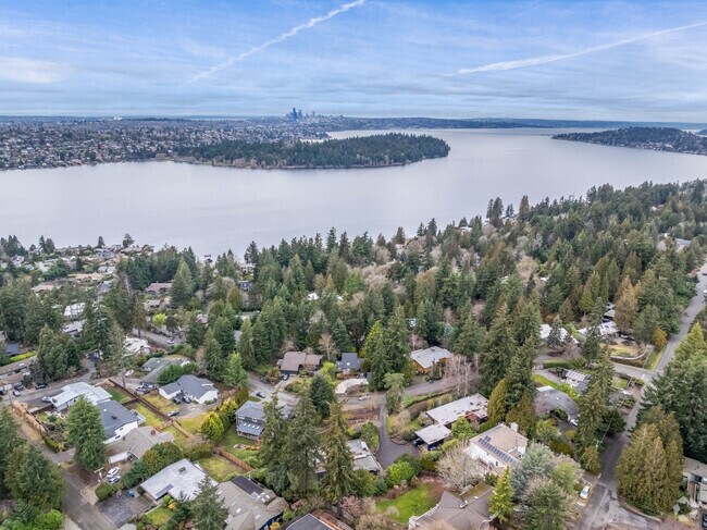 Discover the charm and beauty that can be found in Island Point in south Mercer Island near Seattle.