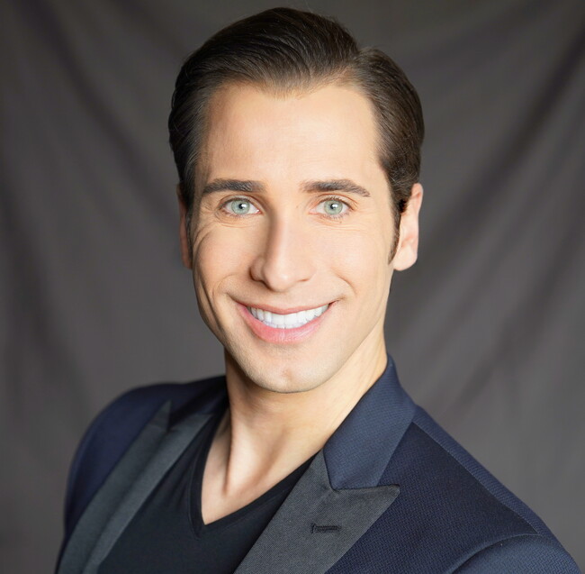 Agent Photo