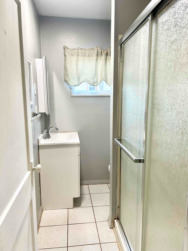 718 Virginia Ave unit 2, Rochester, PA 15074 - photo 3