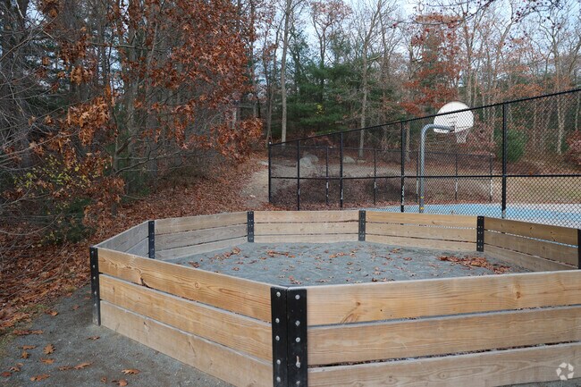 Hannah Elementary School is an above average, public school located in Beverly.