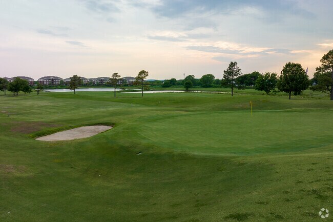 Battle Creek Golf course runs throughout the Neighborhood.