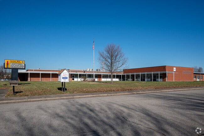 Spring Hill Elementary School is located in Jeffersonville, IN