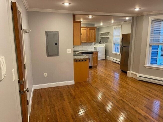 51 Marshall St unit 3, Somerville, MA 02145 - photo 4