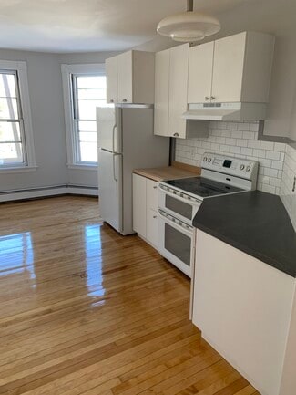 118 Vernon St Unit 2F, Worcester, MA 01610