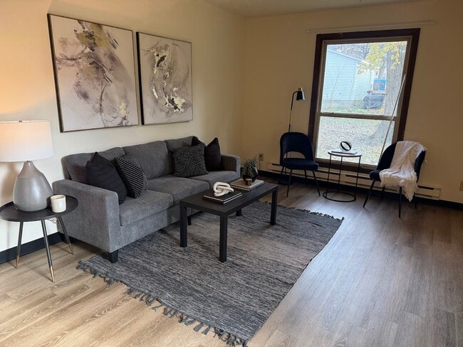 805 Brandie Rd unit 805, Madison, WI 53714 - photo 2