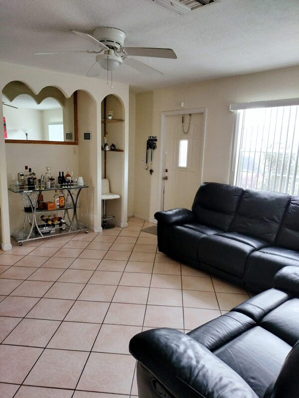 1536 Barbarie Ln, West Palm Beach, FL 33417
