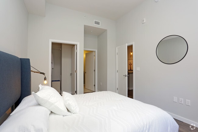 The Queue, Fort Lauderdale, FL 33316 - photo 4