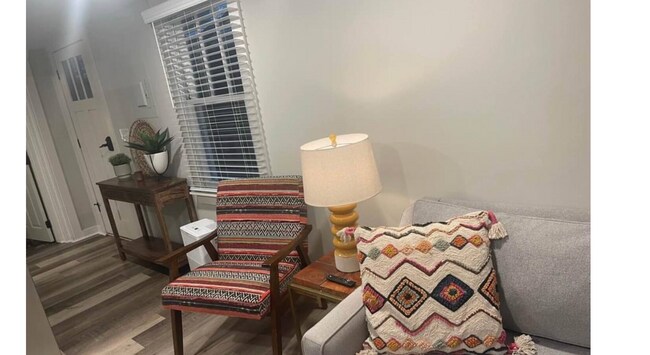 224 Columbus Dr unit CARRIAGE HOUSE Upper, Savannah, GA 31405 - photo 4