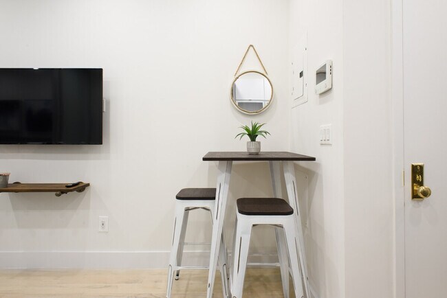 315 E 78th St unit ID1021850P, New York, NY 10075 - photo 4