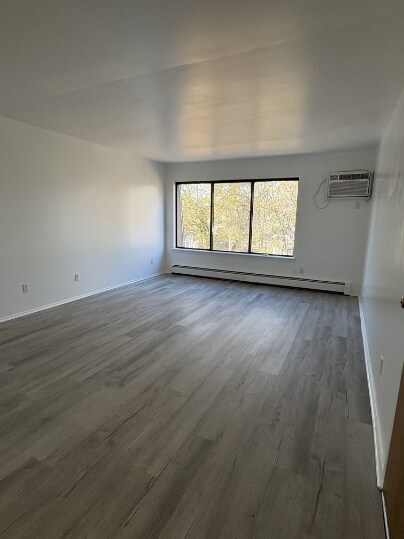 695 Capital Ave NE unit 32, Battle Creek, MI 49017 - photo 5