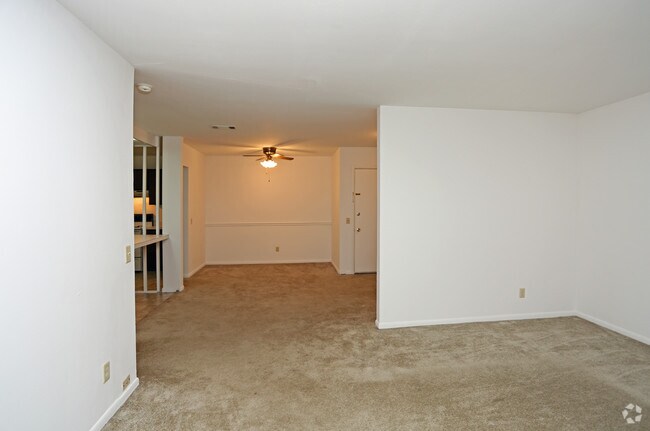 Springtree Apartments, Middleton, WI 53562 - photo 5