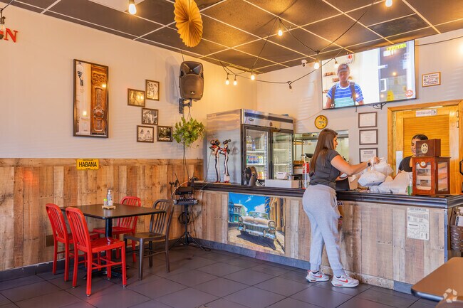 Puro Sazon in Princeton, FL serves authentic Cuban cuisine nearby.