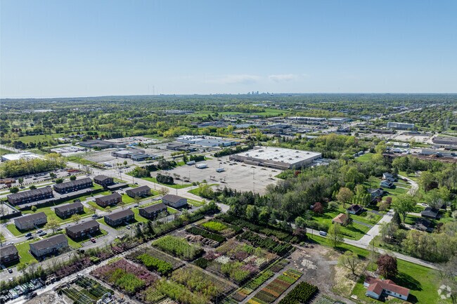 A stunning garden in the Bradley Estates neihgborhood.