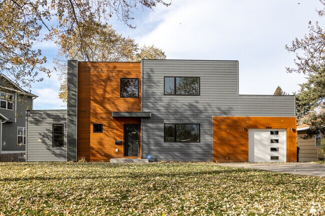 Modern home designs are becoming popular in Strachauer Park.