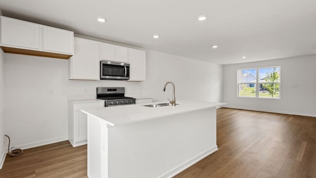 512 Adirondack Ct, Joliet, IL 60436 - photo 3