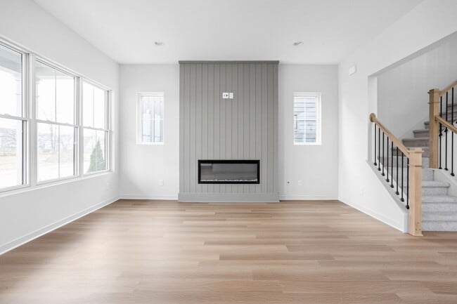 1654 Delmonte Rail Dr, Westfield, IN 46074 - photo 2