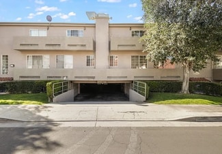 18347 Saticoy St, Reseda, CA 91335