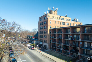 6731 S Jeffery Blvd, Chicago, IL 60649
