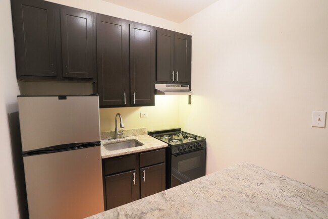 4614 N Paulina St unit A09C, Chicago, IL 60640 - photo 3