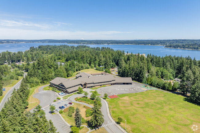 Close proximity to the water allows or fresh air at Hawk Elementary at Jackson Park.