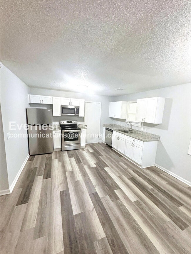 727 W Creek Cir, Monroe, GA 30655 - photo 4