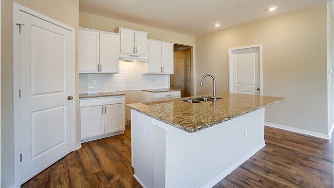 2766 Aldengate Ln unit 36206923, Delaware, OH 43015 - photo 2