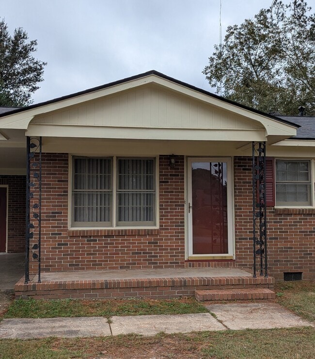 1410 Colquitt Ave, Albany, GA 31707