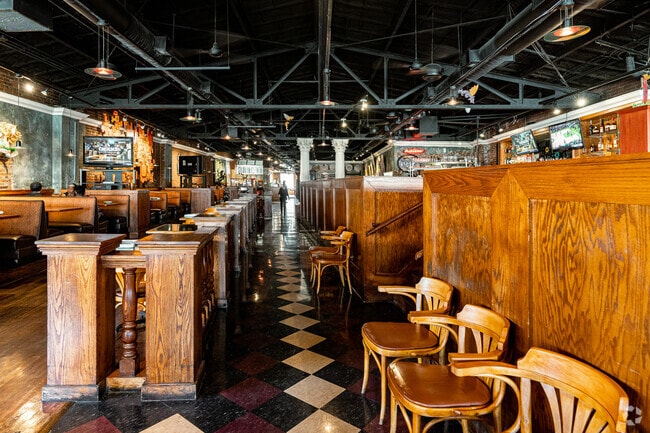 Ditto's Grill in Tyler Park serves up American classics with an inviting indoor dining space.