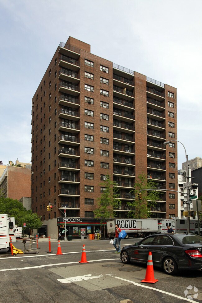 528 Third Ave, New York, NY 10016 - photo 3