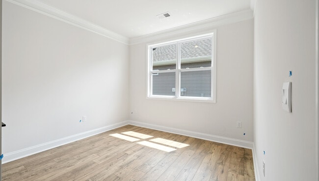 1911 Crumhorn Ave, Boiling Springs, SC 29316 - photo 5