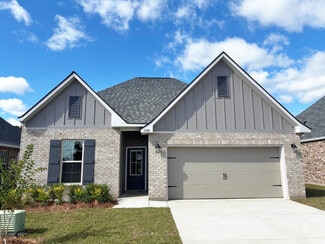1308 Redfish Dr, Gulfport, MS 39507