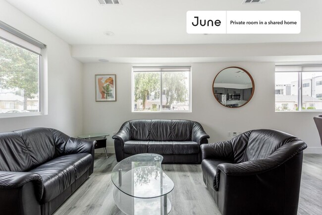 5641 Auckland Ave unit D, North Hollywood, CA 91601 - photo 5