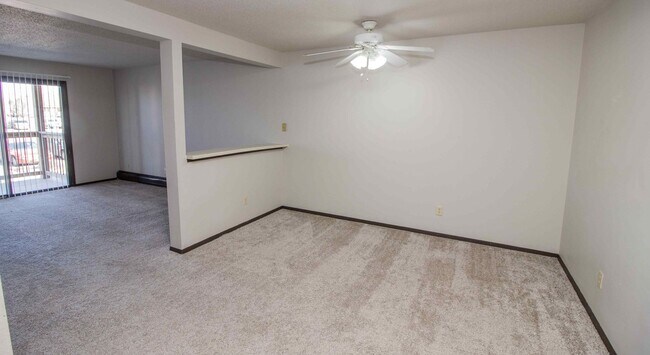 Welcome to 3Falls Apartments - 1 Mo Free with a 13 Mo Lease!, Sioux Falls, SD 57103 - photo 5
