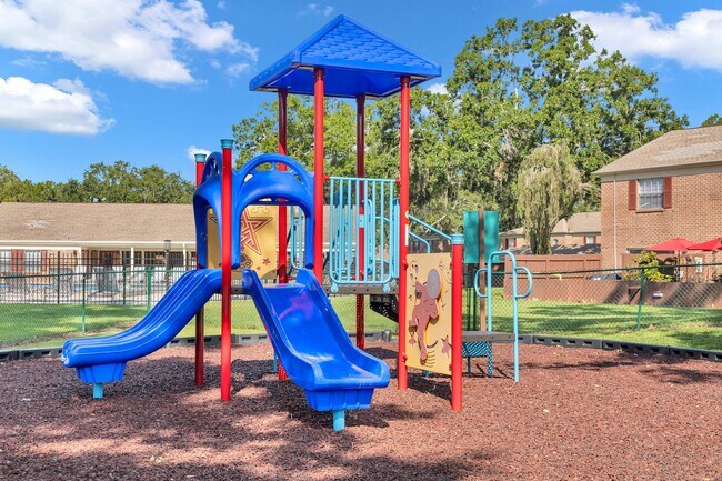 Lake Carlton Arms, Lutz, FL 33558 - photo 6