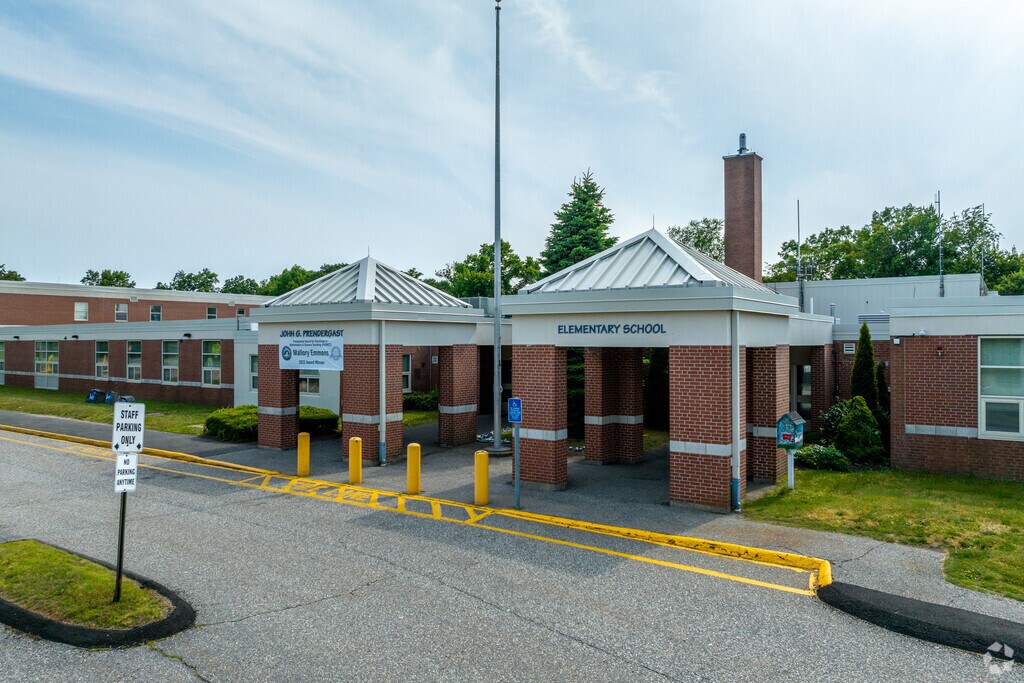 Prendergast School is one of four public schools in the Ansonia neighborhood.
