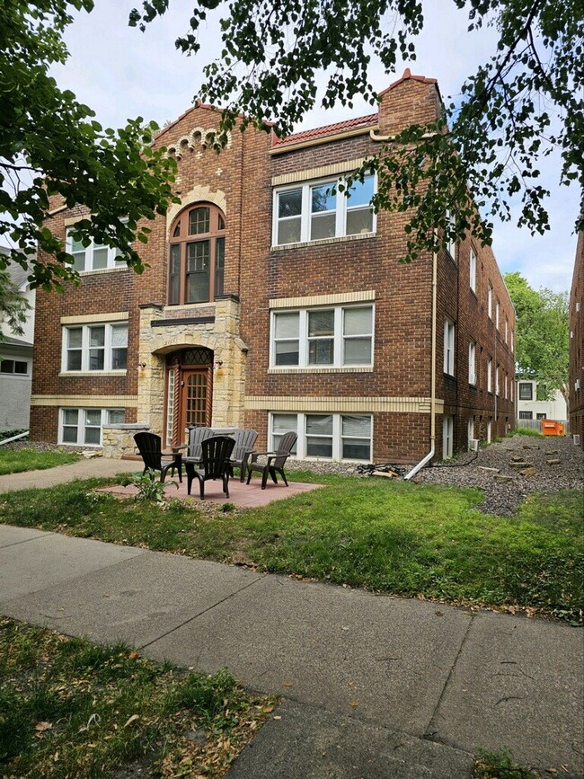3117 Colfax Ave S, Minneapolis, MN 55408