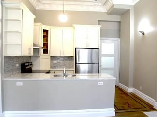 38 E 73rd St, New York, NY 10021