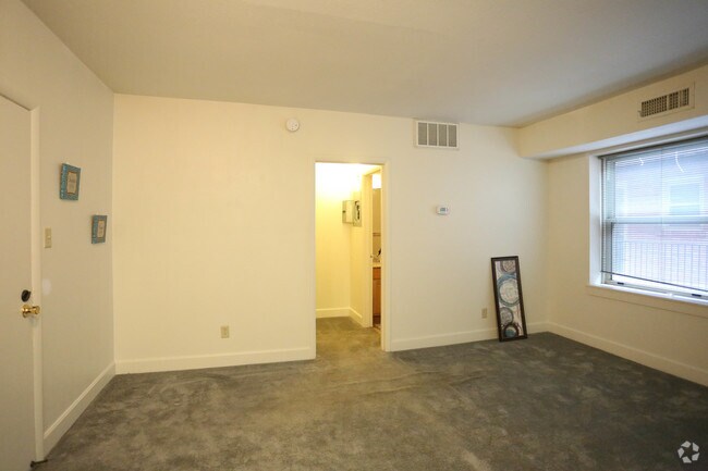 St. Luke's Plaza, Saint Louis, MO 63112 - photo 6