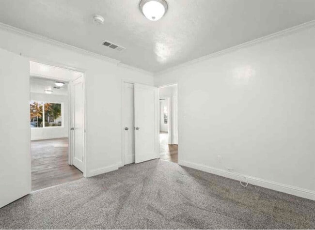 1528 W Cortland Ave, Fresno, CA 93705 - photo 4