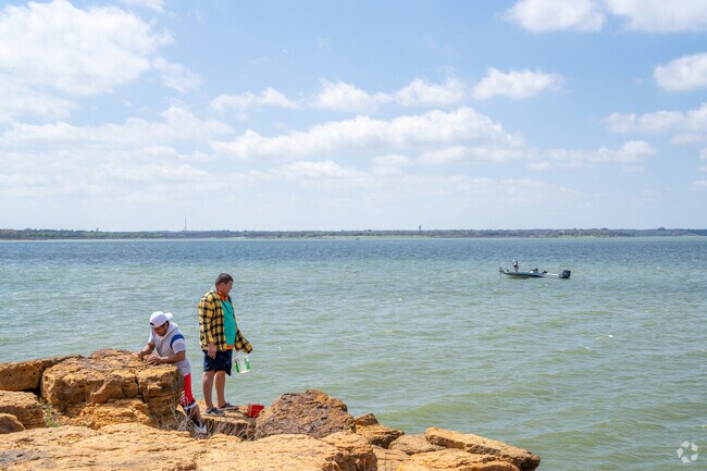 The trails along Lake Grapevine have scenic views in Wellington.