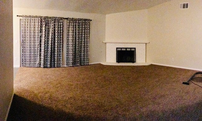 13393 Cahuenga Rd, Victorville, CA 92392 - photo 2