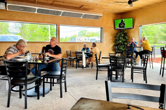 Sonny's Pizza Bistro serves favorites to all of Saylorville with a smile on their face.